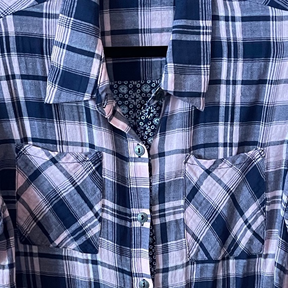 Plaid flannel shirt - Picture 5 of 5